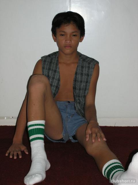 8367_asian-boys-in-shorts-ru-051.jpg